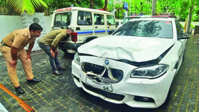 बेटे ने BMW कार से स्कूटर में टक्कर मारकर महिला की हत्या की, शिवसेना नेता गिरफ्तार