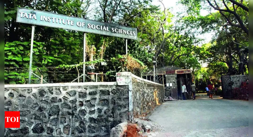 TISS के छात्रों के लिए ‘सम्मान संहिता’: ‘राजनीतिक, सत्ता-विरोधी, देशद्रोही चर्चाओं, धरनों में भाग नहीं लेंगे’ | इंडिया न्यूज़