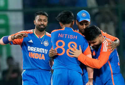 'यह शानदार है': आकाश चोपड़ा ने बांग्लादेश टी20I में हार्दिक पंड्या के साथ नीतीश कुमार रेड्डी को खिलाने के भारत के फैसले की सराहना की