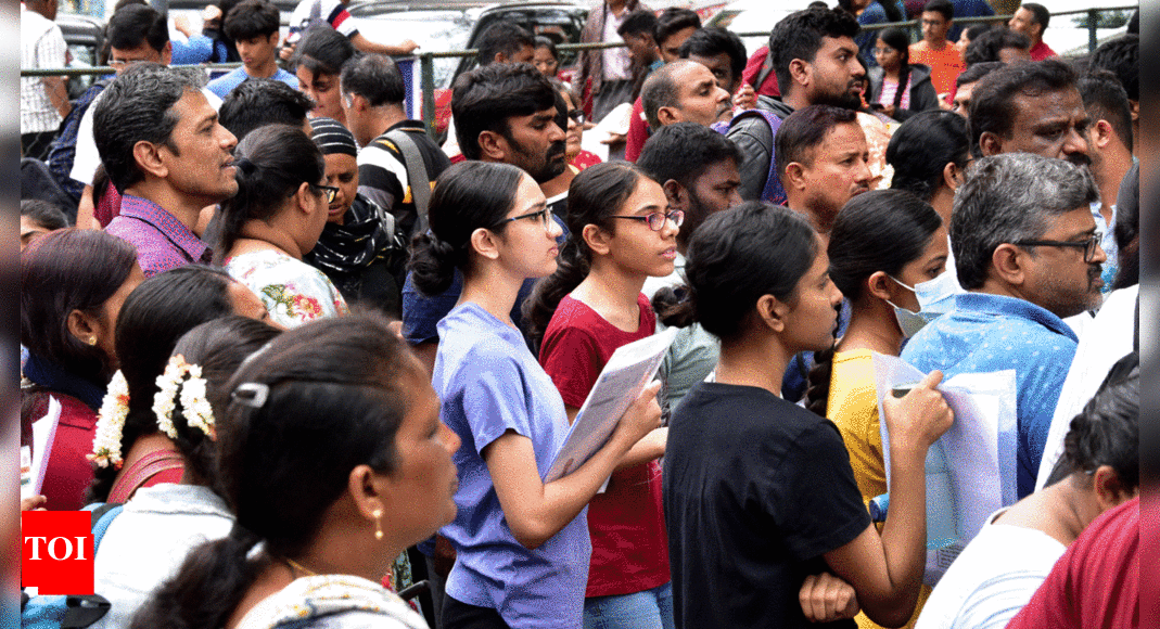 यूपीपीएससी ने पीसीएस परीक्षा की नई तारीख की घोषणा की; विवरण जांचें | दिल्ली समाचार