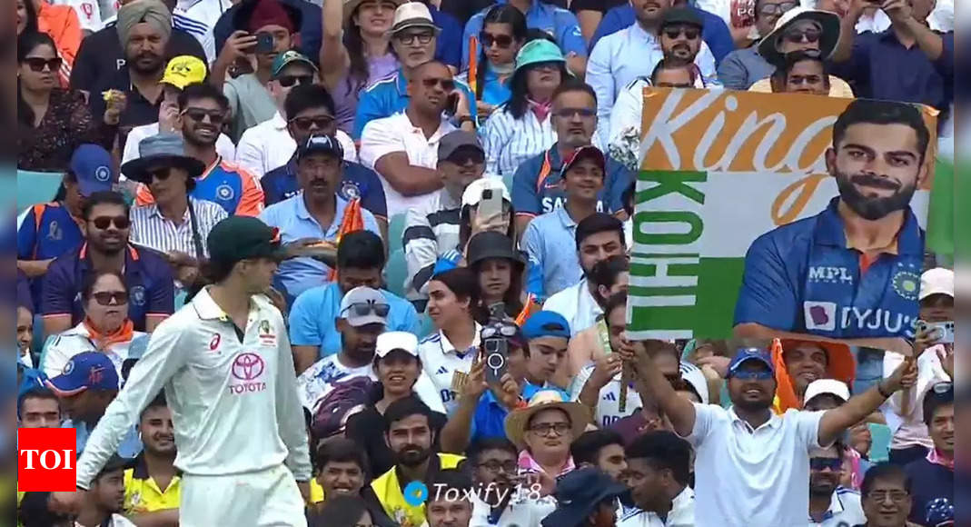 भारतीय प्रशंसक ने सिडनी में सैम कोनस्टास को विराट कोहली के पोस्टर के साथ चिढ़ाया – देखें | क्रिकेट समाचार