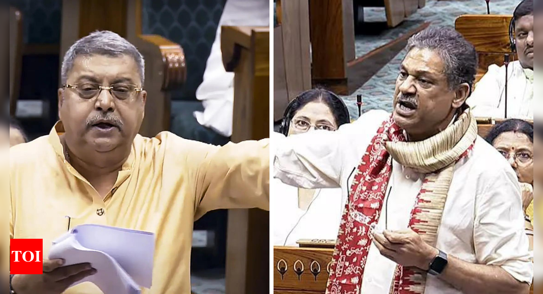 TMC के भीतर झगड़ा? कल्याण बनर्जी ने ‘infighting’ व्हाट्सएप चैट्स लीक करने के लिए कीर्ति आज़ाद को दोषी ठहराया | भारत समाचार