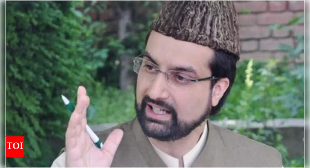 Mirwaiz शुक्रवार की प्रार्थना से फिर से रोक | भारत समाचार