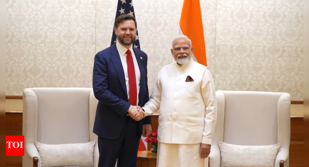 ‘इस साल के अंत में डोनाल्ड ट्रम्प की यात्रा के लिए तत्पर हैं’: पीएम मोदी ने द्विपक्षीय बैठक में वेंस को बताया; कुंजी takeaways | भारत समाचार