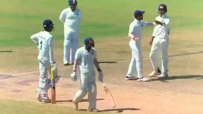 Ajinkya rahane का वीडियो 'अनुशासन मुद्दों' के लिए यशसवी जायसवाल को दंडित करते हुए गोवा स्विच के बाद वायरल हो जाता है - घड़ी