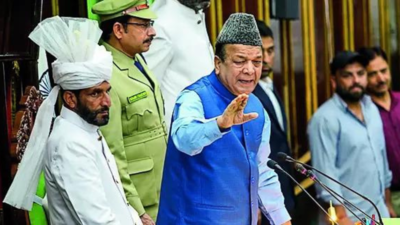 J & K BJP प्रमुख कहते हैं कि नेकां विधानसभा में धार्मिक नारे लगाकर कश्मीर को अस्थिर करने की कोशिश कर रहा है