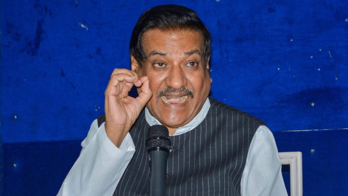 ‘सॉफ्ट कॉर्नर …’: भाजपा ने ताहवुर राणा के लिए पृथ्वीराज चवन की कानूनी मांग पर कांग्रेस में साल्वो को आग लगा दी