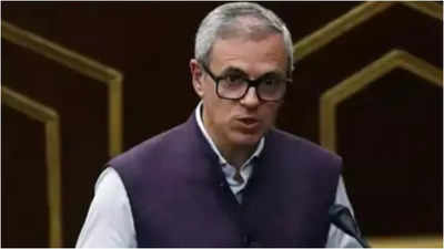 कार्यालय में छह महीने, उमर कहते हैं कि J & K राज्य को बहाल करने के लिए 'सही समय'