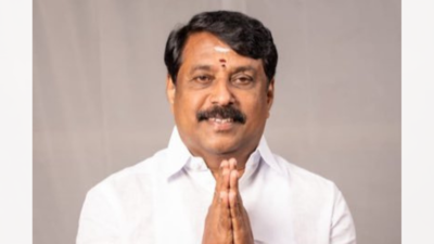 नैर नागेंथिरन ने अन्नामलाई को तमिलनाडु भाजपा के अध्यक्ष के रूप में सफल किया