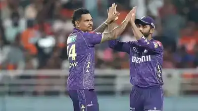 सुनील नरेन एक एकल टीम के खिलाफ सबसे विकेट के साथ आईपीएल इतिहास बनाता है