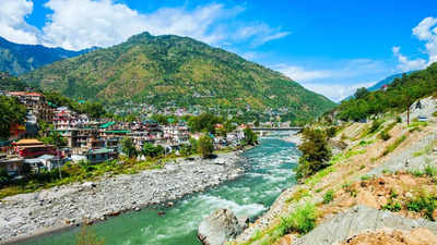 हिमाचल प्रदेश हिल्स गर्मी को अधिकतम टेम्पल हिट 'सिज़लिंग 30 के दशक' के रूप में महसूस करते हैं
